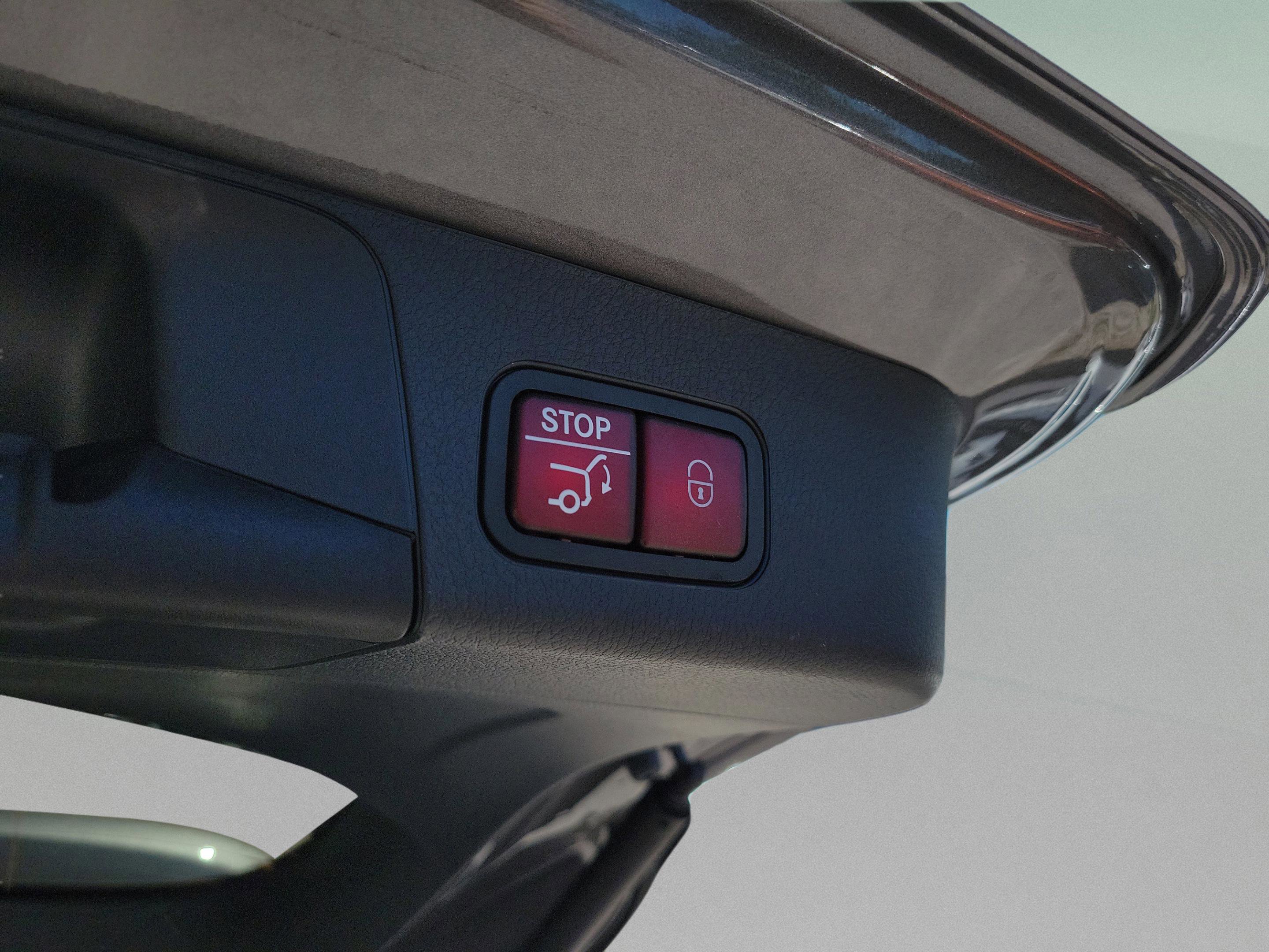 Certified 2026 Mercedes-Benz GLB 250 GLB 250 image 9