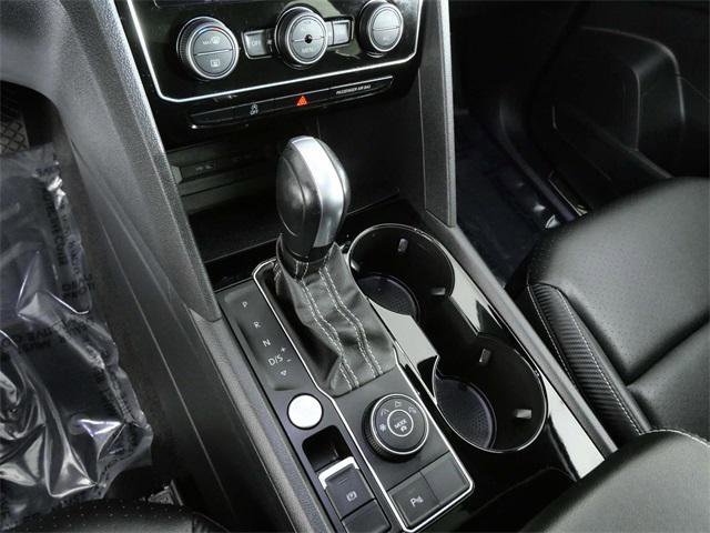 Used 2023 Volkswagen Atlas Cross Sport SE w/ Panoramic Sunroof Package image 19