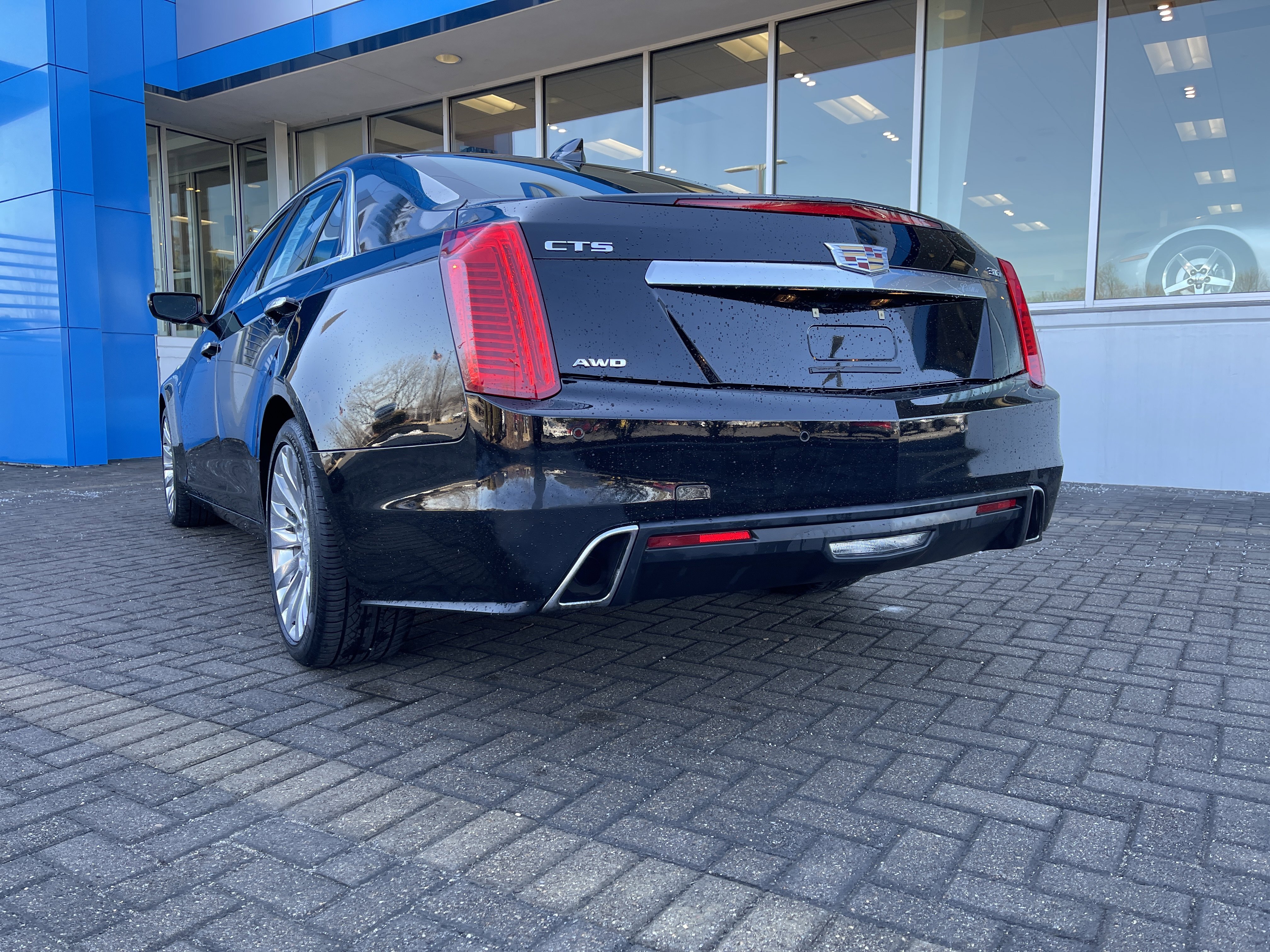 Used 2019 Cadillac CTS Luxury image 3