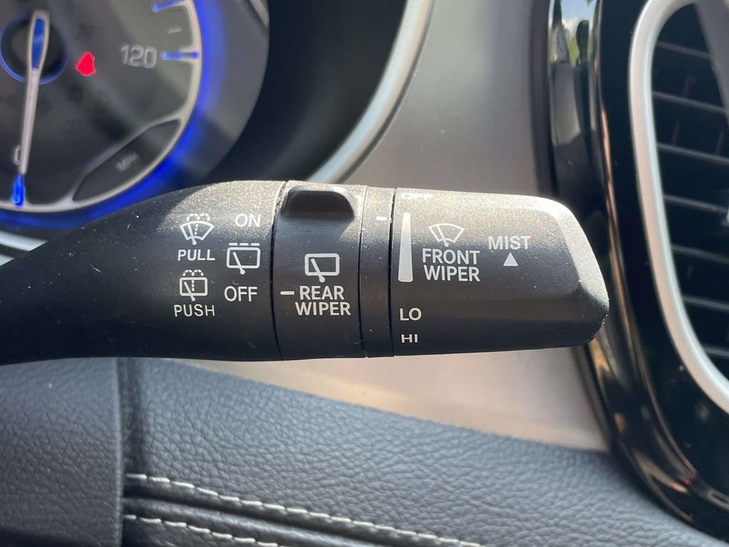 Used 2023 Chrysler Pacifica Touring-L w/ S Appearance Package FWD image 25