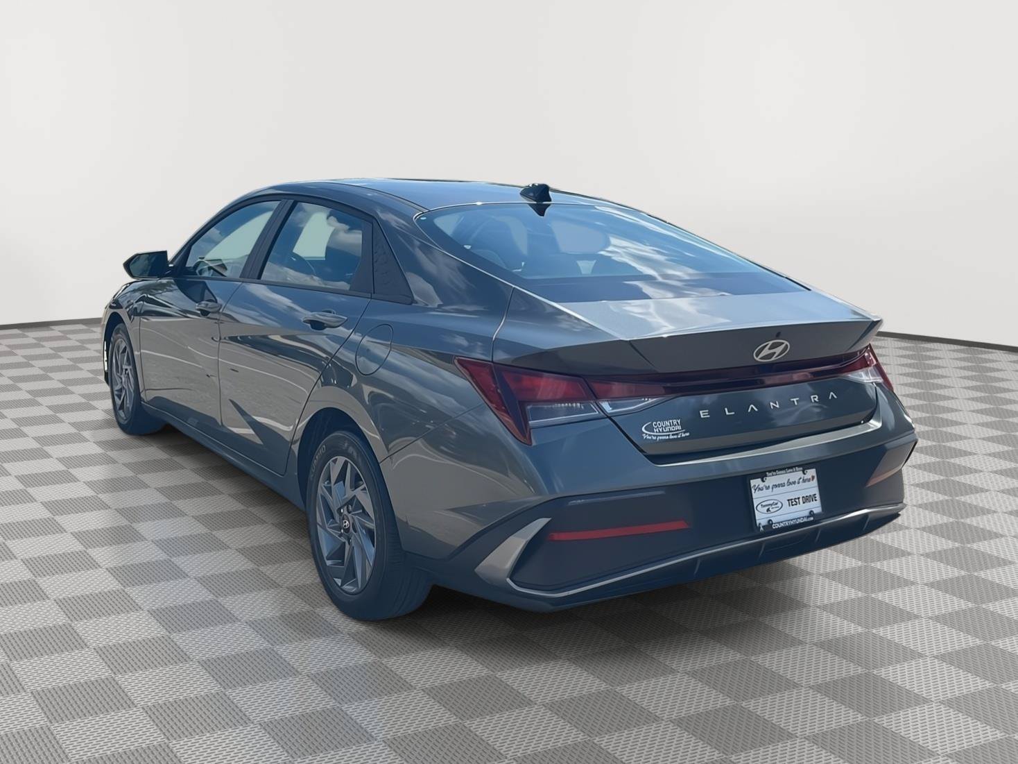 Certified 2024 Hyundai Elantra SEL FWD image 11