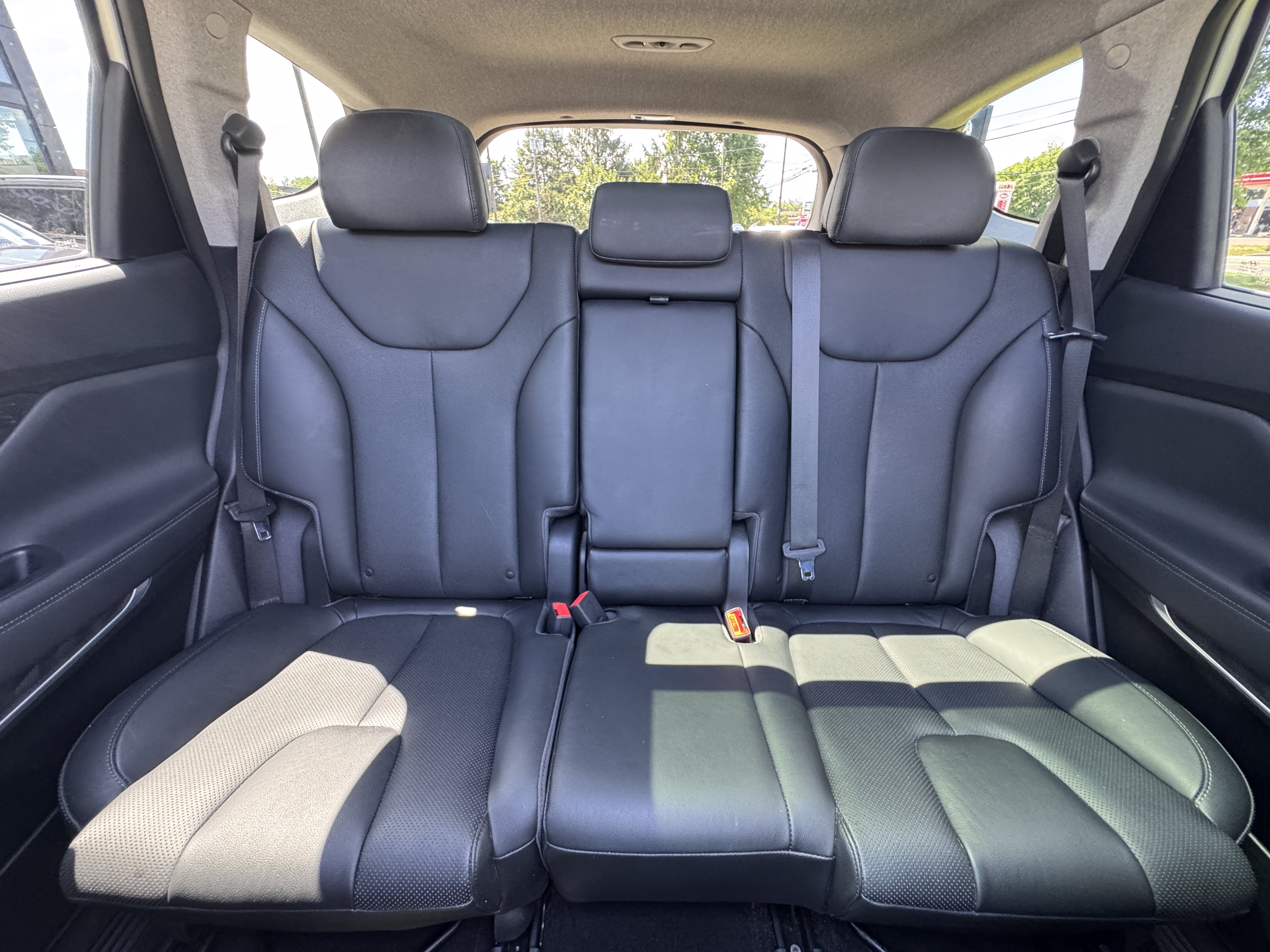 Used 2019 Hyundai Santa Fe AWD image 18