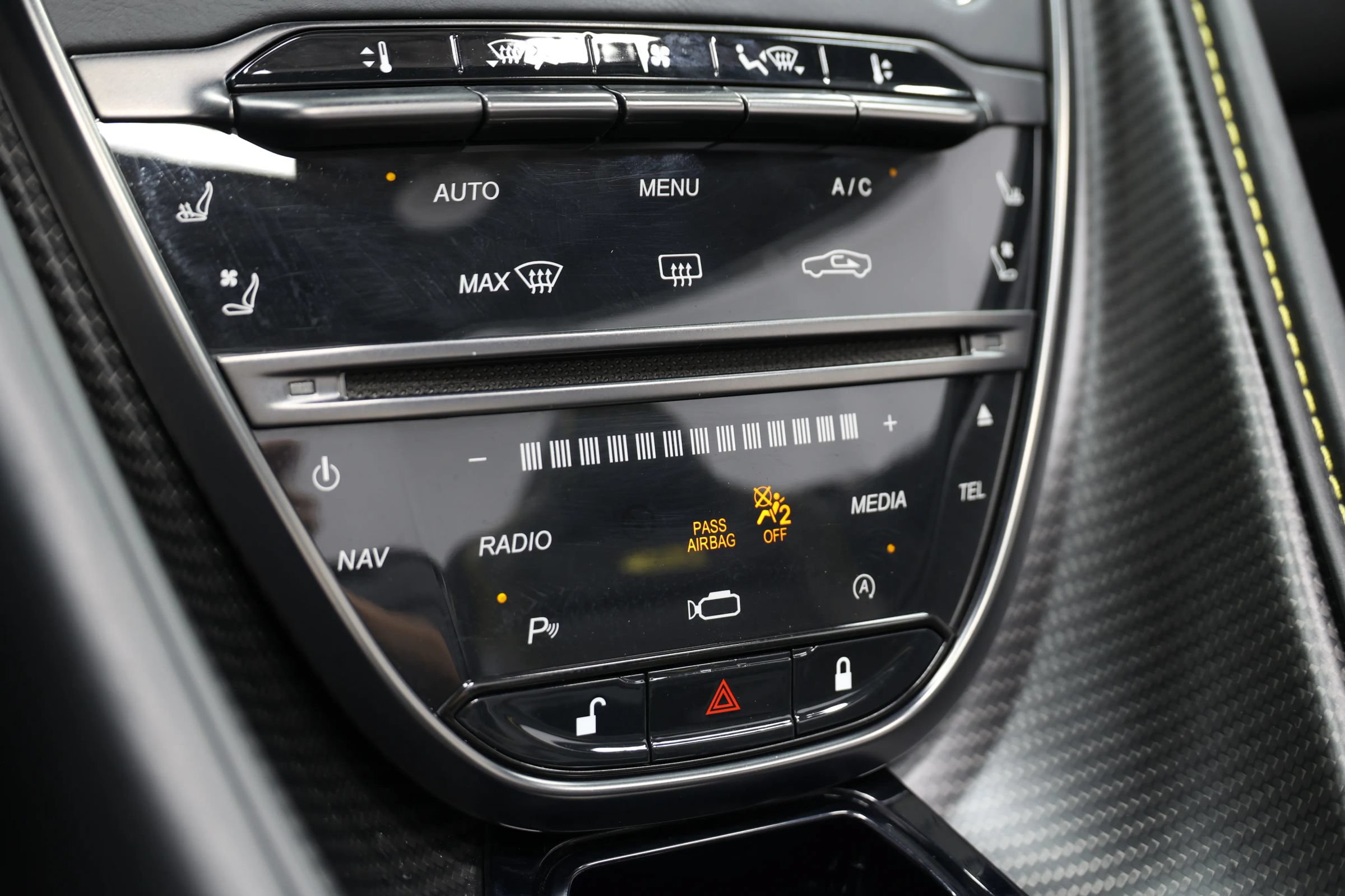 Used 2021 Aston Martin DBS Superleggera Volante RWD image 47
