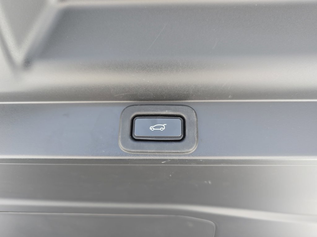Certified 2023 Land Rover Range Rover Autobiography AWD/4WD image 13