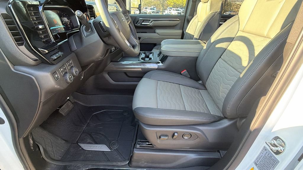 New 2026 Chevrolet Silverado 2500 ZR2 image 13