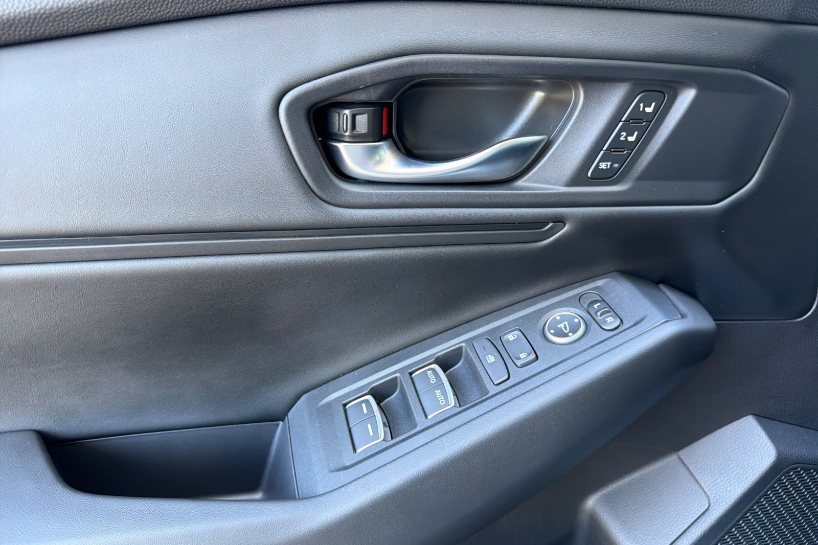 Used 2024 Honda Accord EX-L image 12