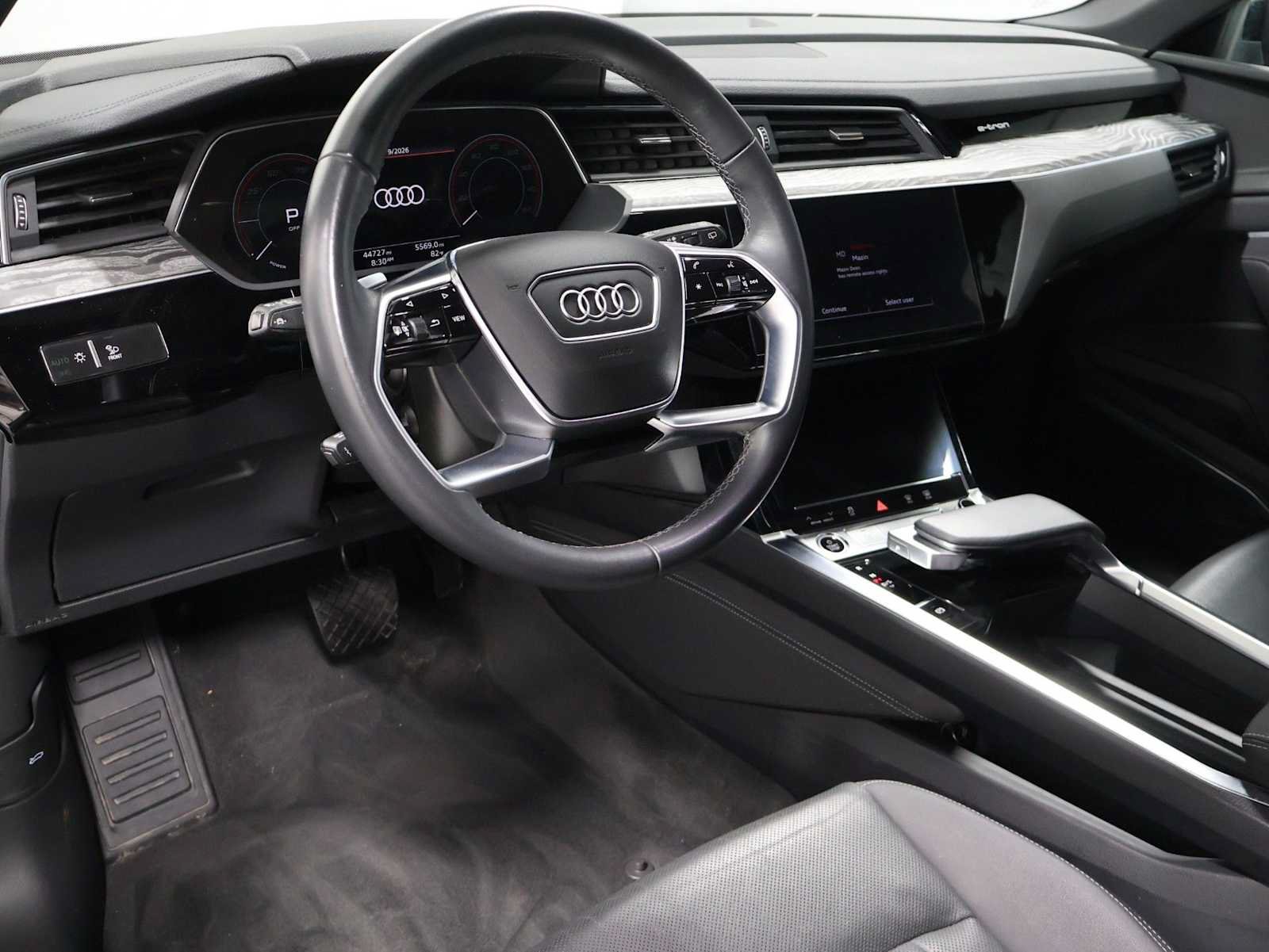 Used 2023 Audi e-tron Premium Plus w/ Premium Plus Package AWD/4WD image 4