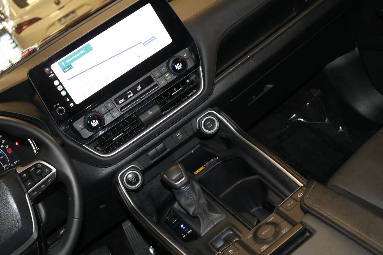 Used 2024 Toyota Grand Highlander AWD image 26