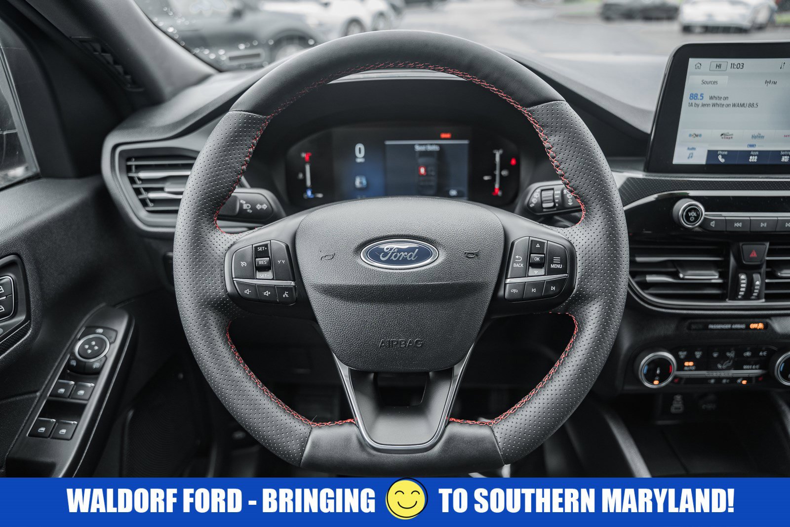 Used 2025 Ford Escape ST-Line Select AWD/4WD image 34