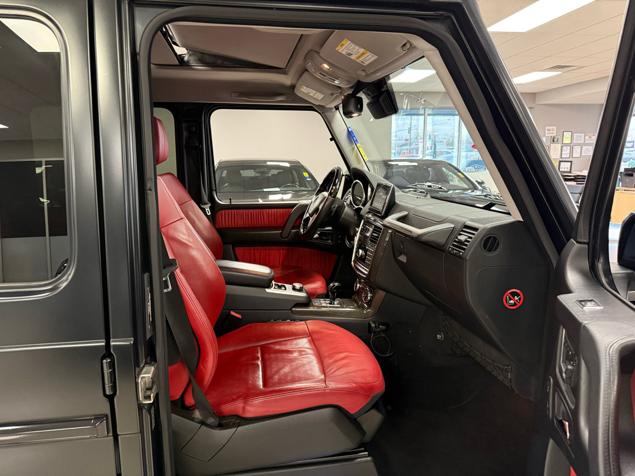 Used 2013 Mercedes-Benz G 550 image 28