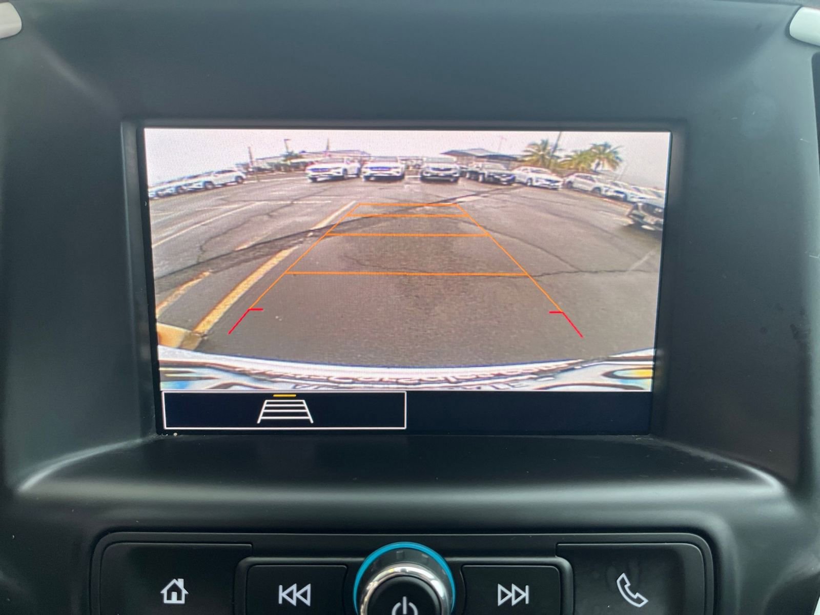 Used 2024 GMC Terrain SLE image 23