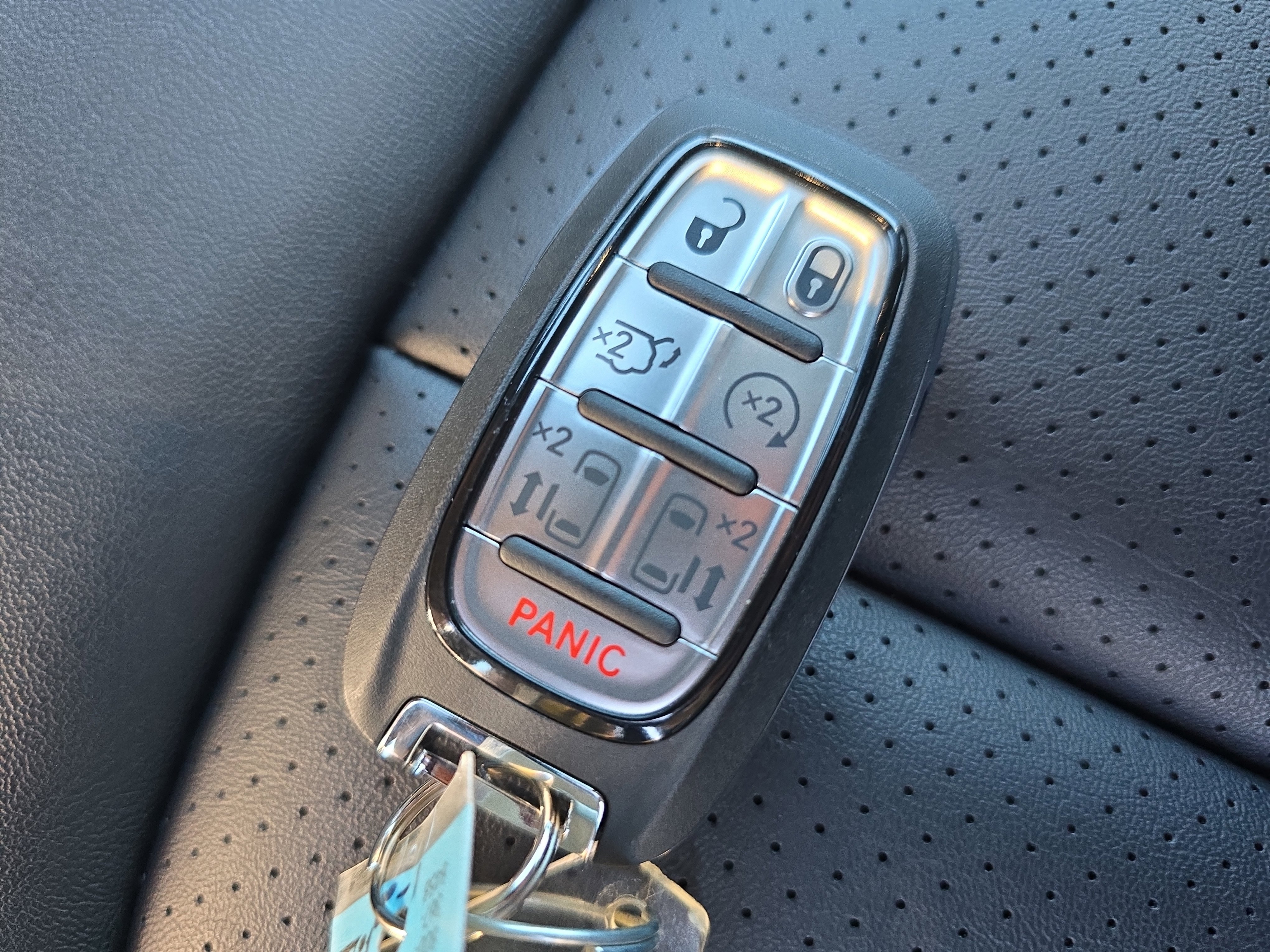 New 2026 Chrysler Pacifica Select image 37