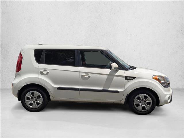 Used 2013 Kia Soul FWD image 4