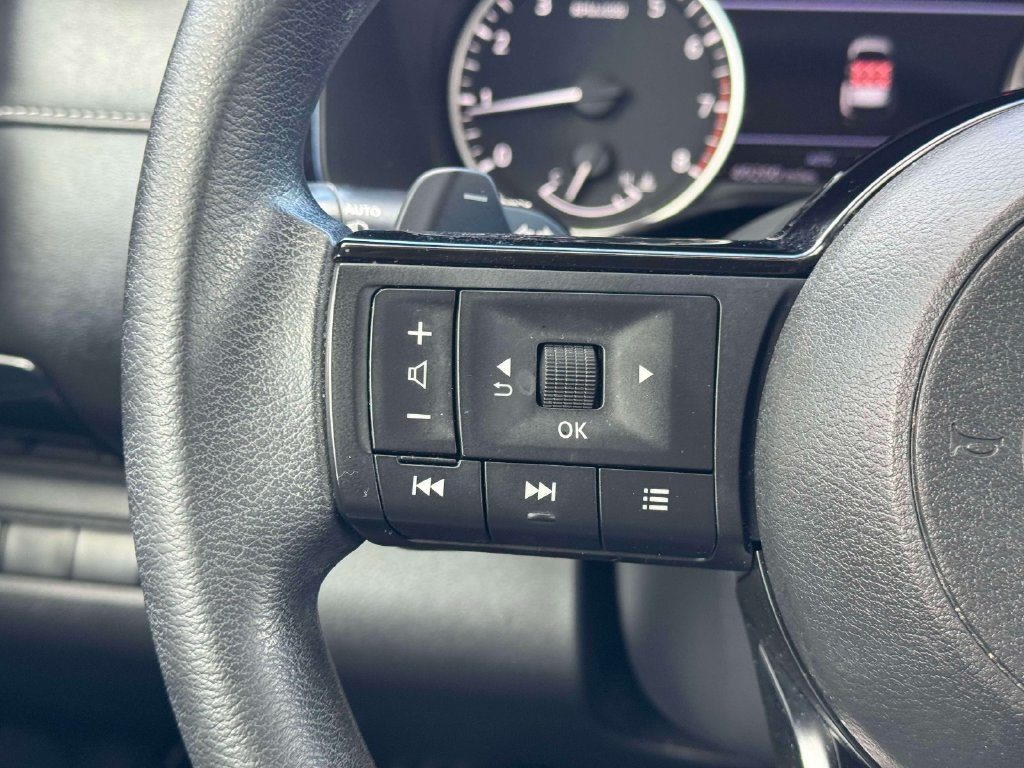 Used 2022 Nissan Pathfinder S AWD/4WD image 23