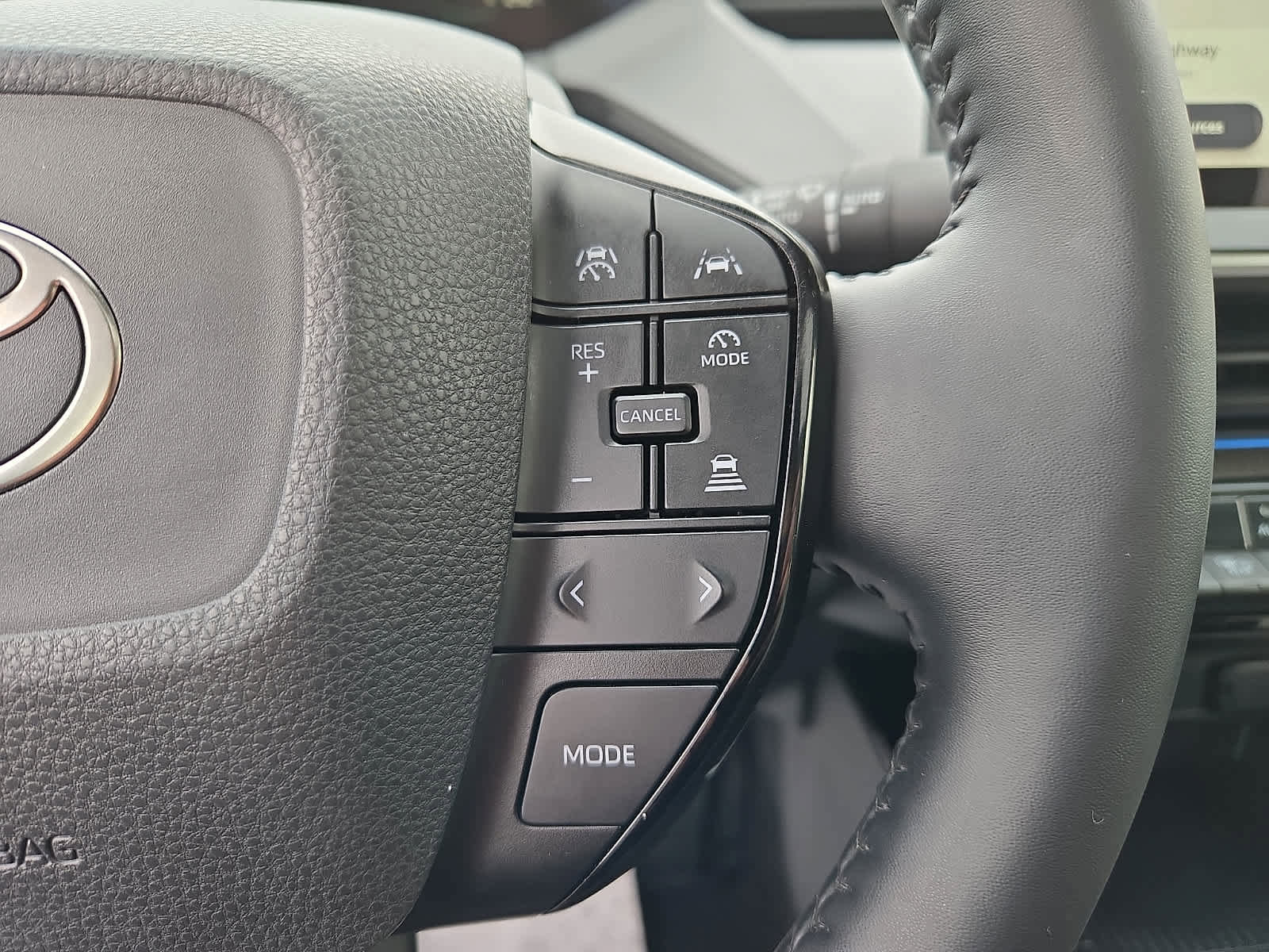 Used 2024 Toyota Prius XLE image 23