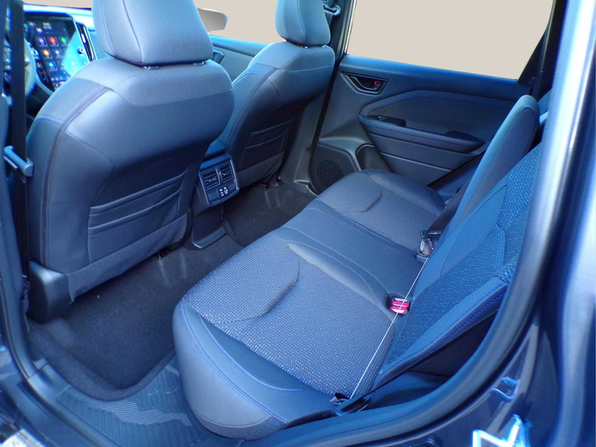 Used 2025 Subaru Forester Premium AWD/4WD image 8