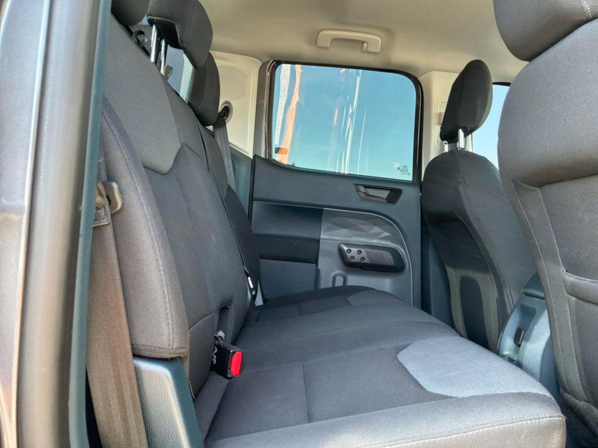 Used 2022 Ford Maverick XL FWD image 18