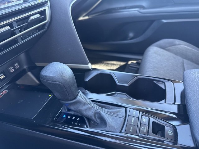 Used 2025 Toyota Camry LE image 13