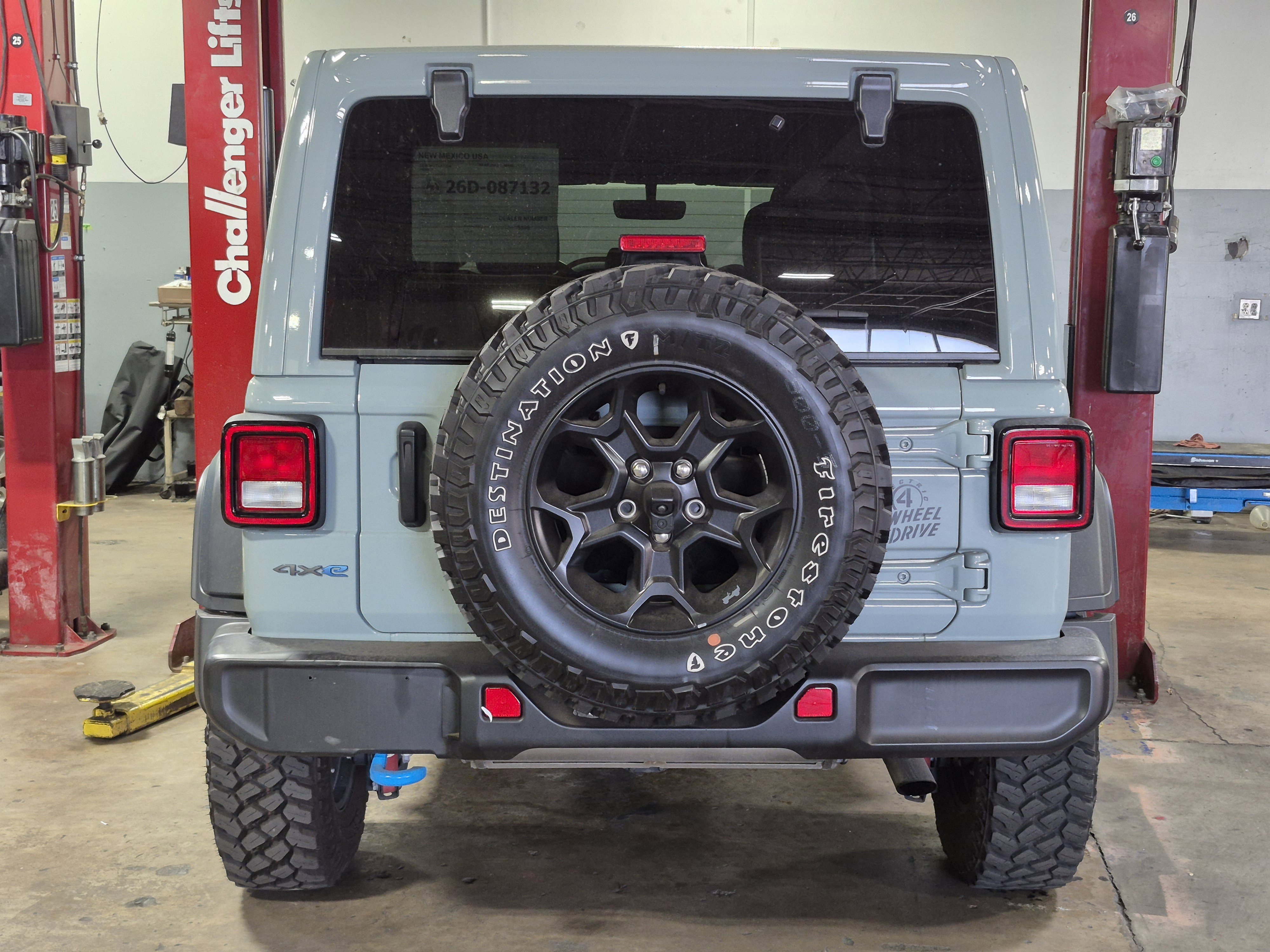 Used 2023 Jeep Wrangler Unlimited w/ 8.4" Radio Group image 9