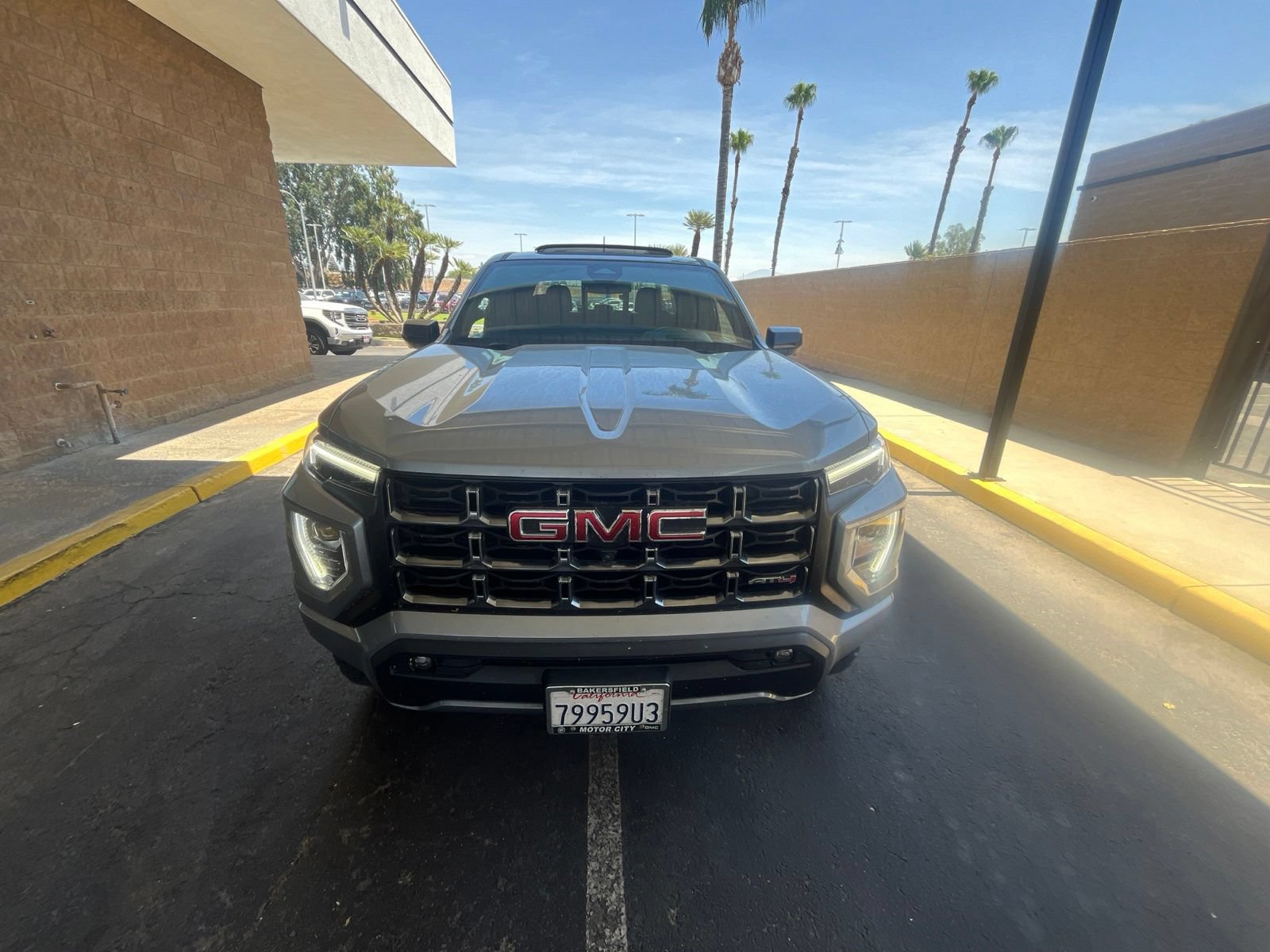 Used 2023 GMC Canyon AT4 w/ AT4 Premium Package AWD/4WD image 2