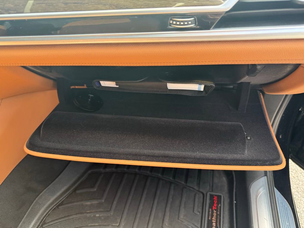 Used 2017 BMW 750i xDrive image 34