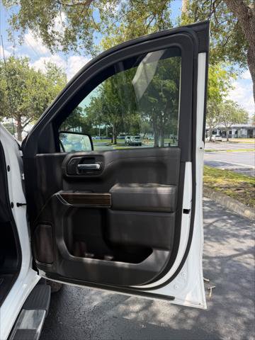Used 2022 Chevrolet Silverado 1500 LT AWD/4WD image 16