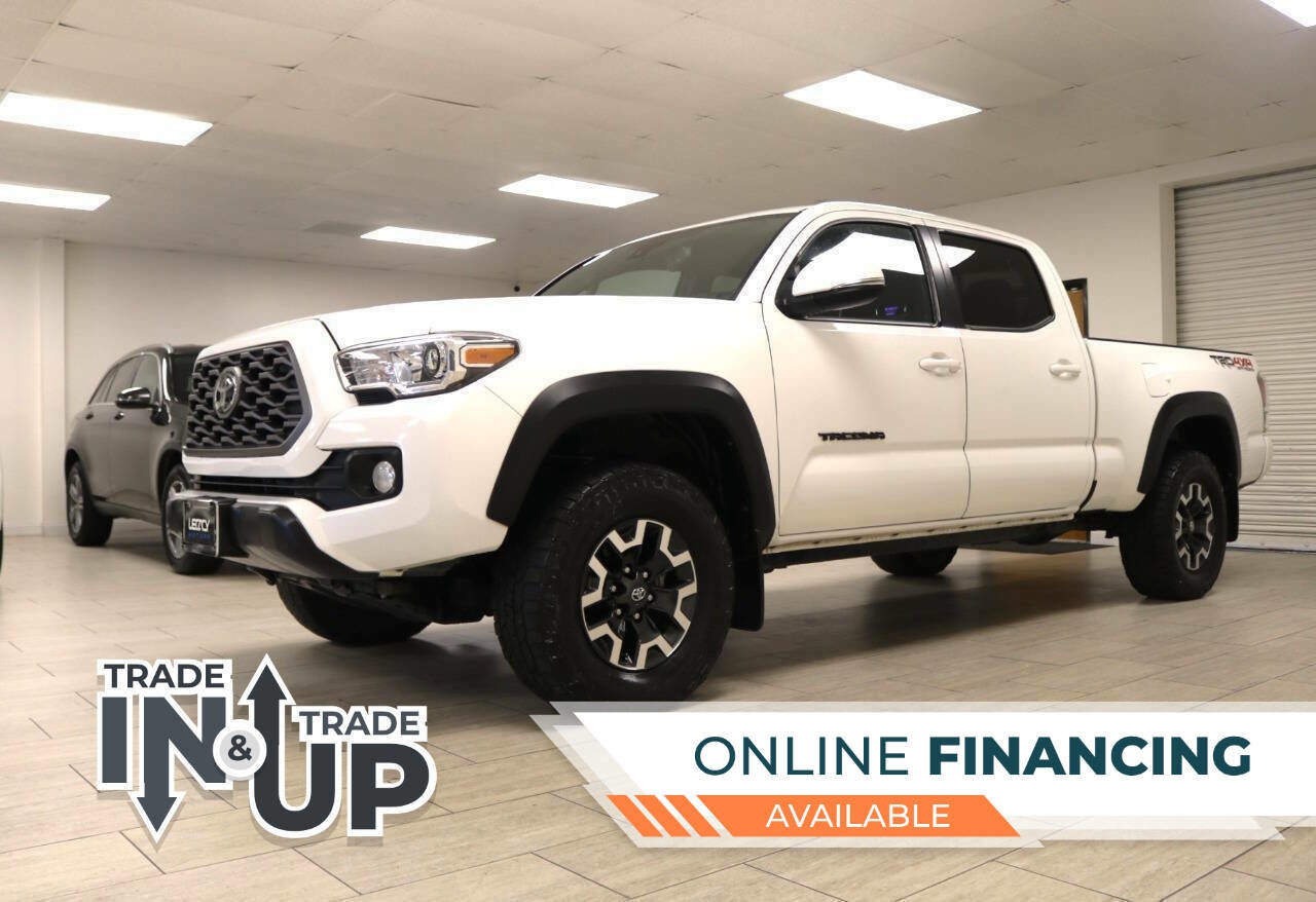 Used 2022 Toyota Tacoma TRD Off-Road image 2