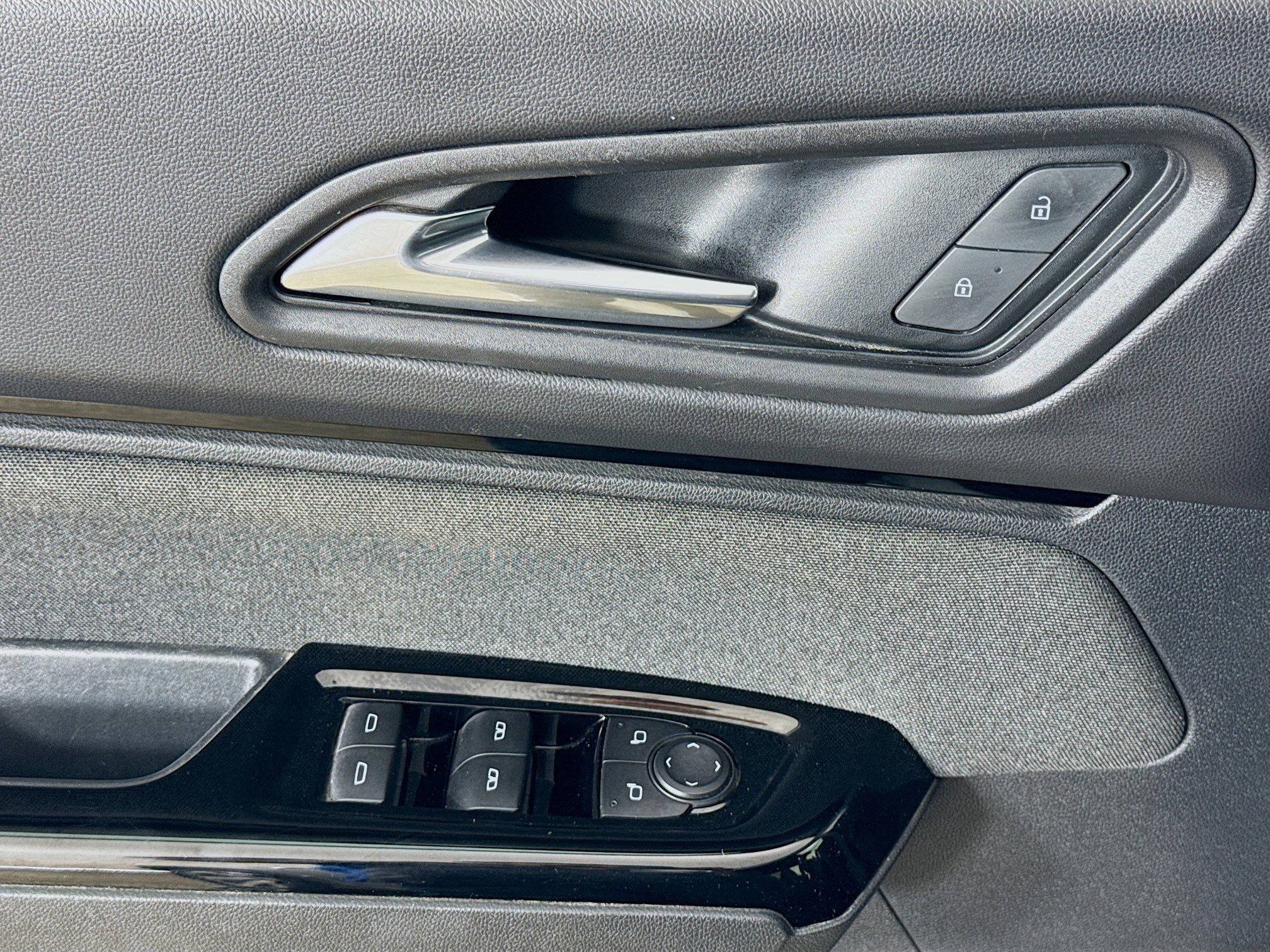 Used 2024 Honda Prologue EX image 18