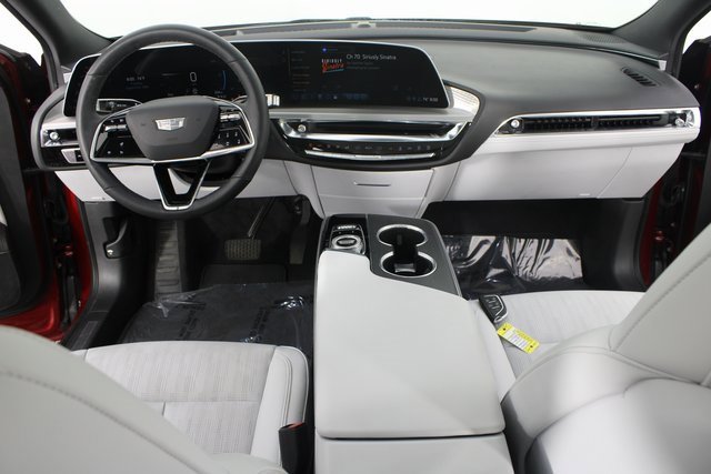 Used 2024 Cadillac Lyriq Sport image 11