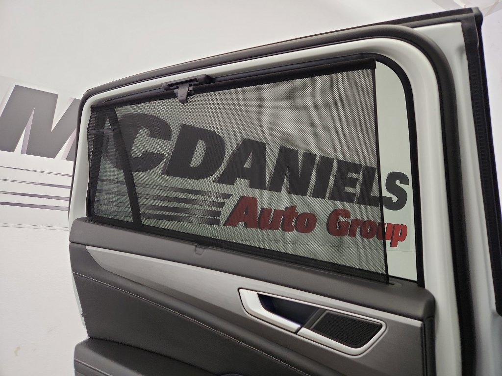 Certified 2025 Volkswagen Atlas Cross Sport SE FWD image 33