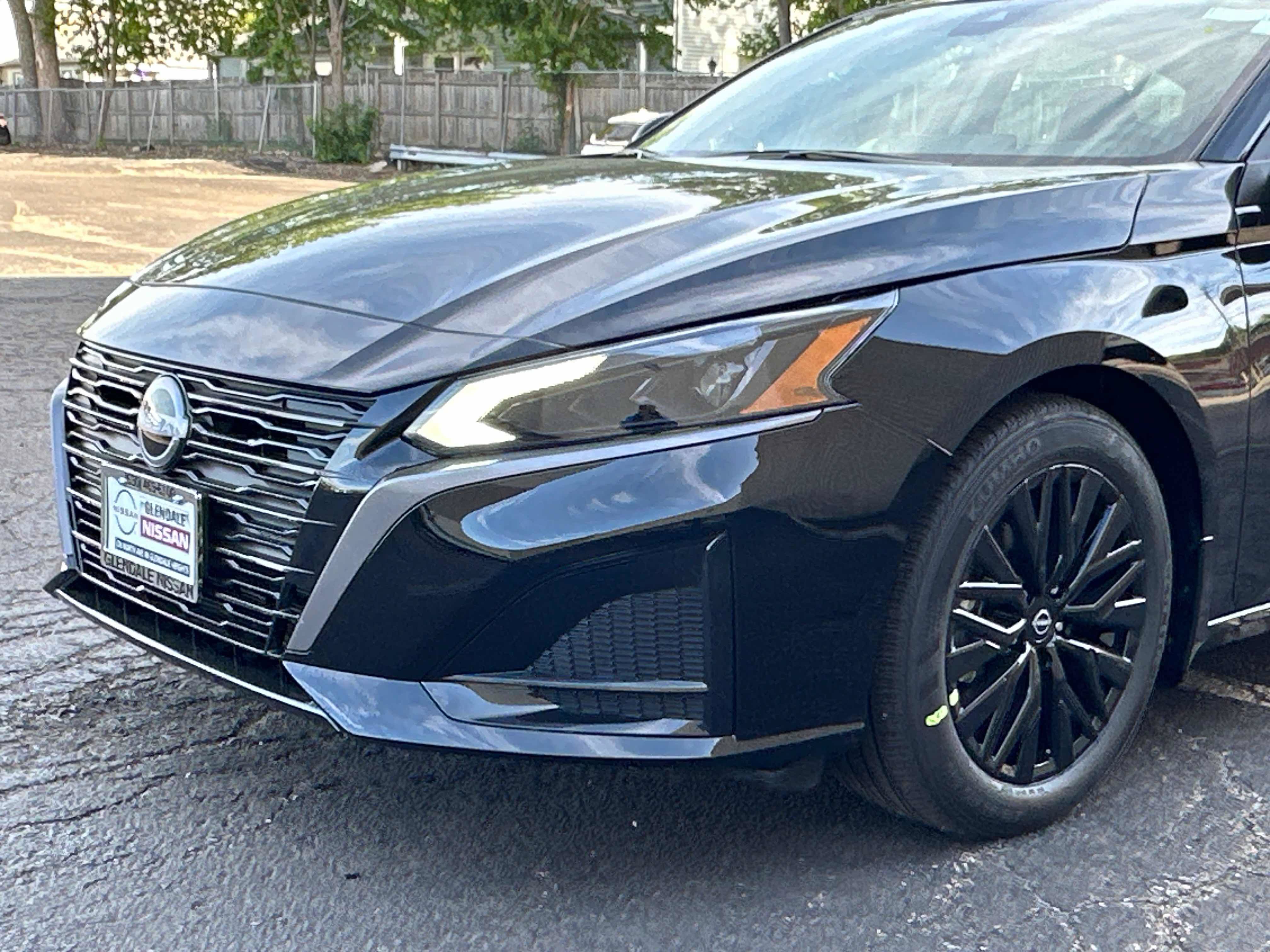 New 2026 Nissan Altima 2.5 SV w/ SV Special Edition Package FWD image 8
