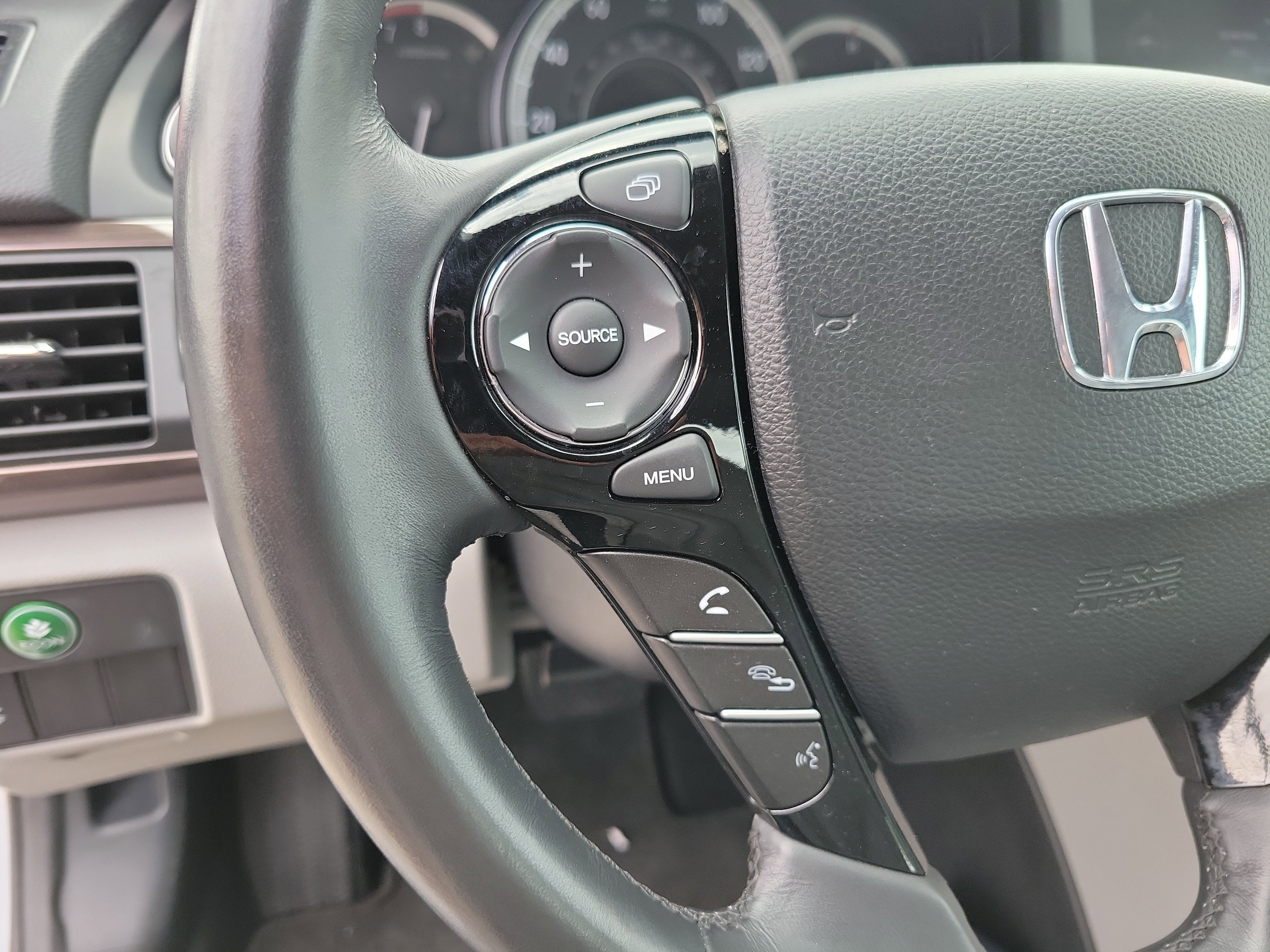 Used 2017 Honda Accord EX-L image 22