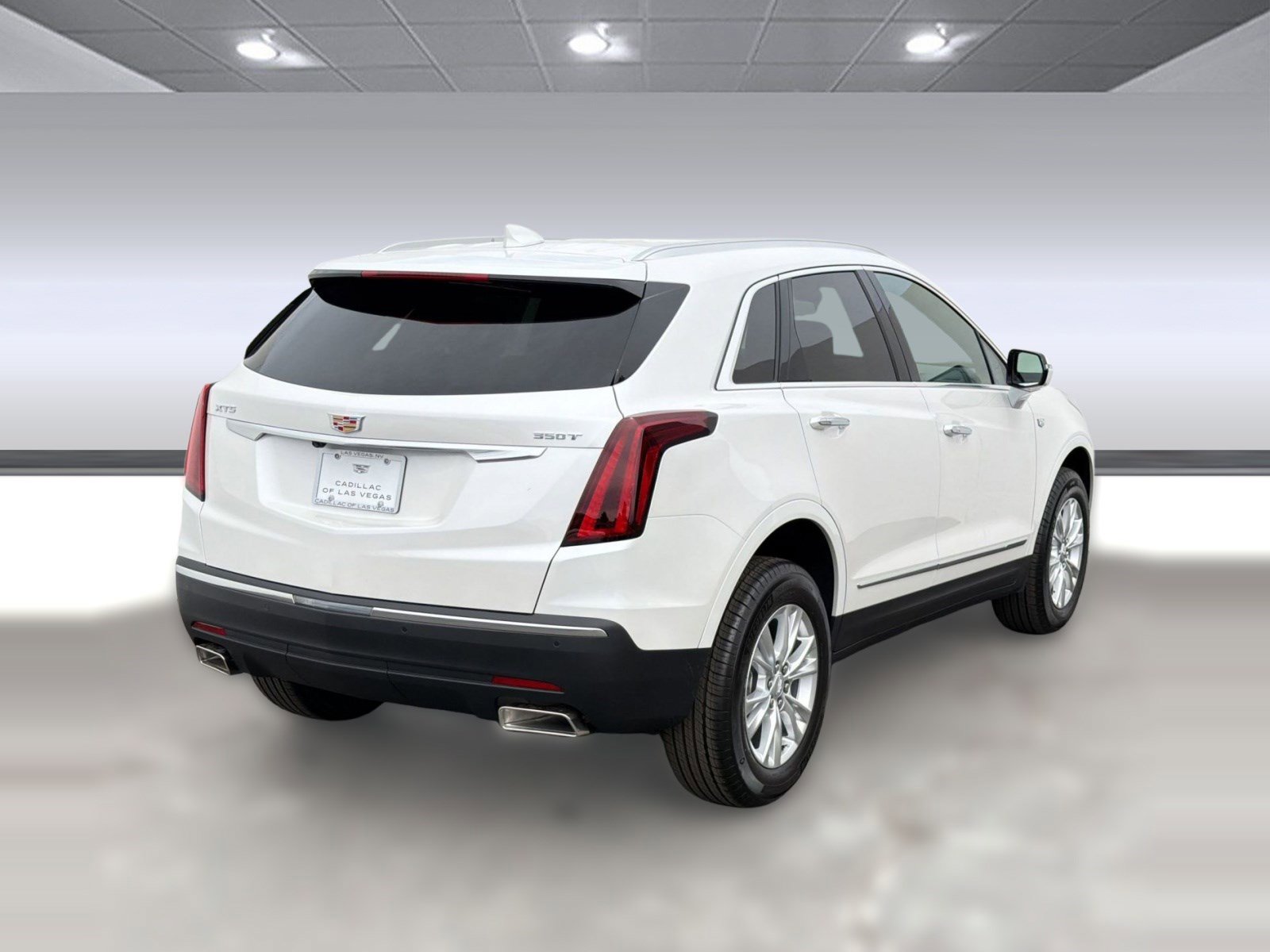 New 2026 Cadillac XT5 Luxury w/ LPO, Floor Liner Package FWD image 8