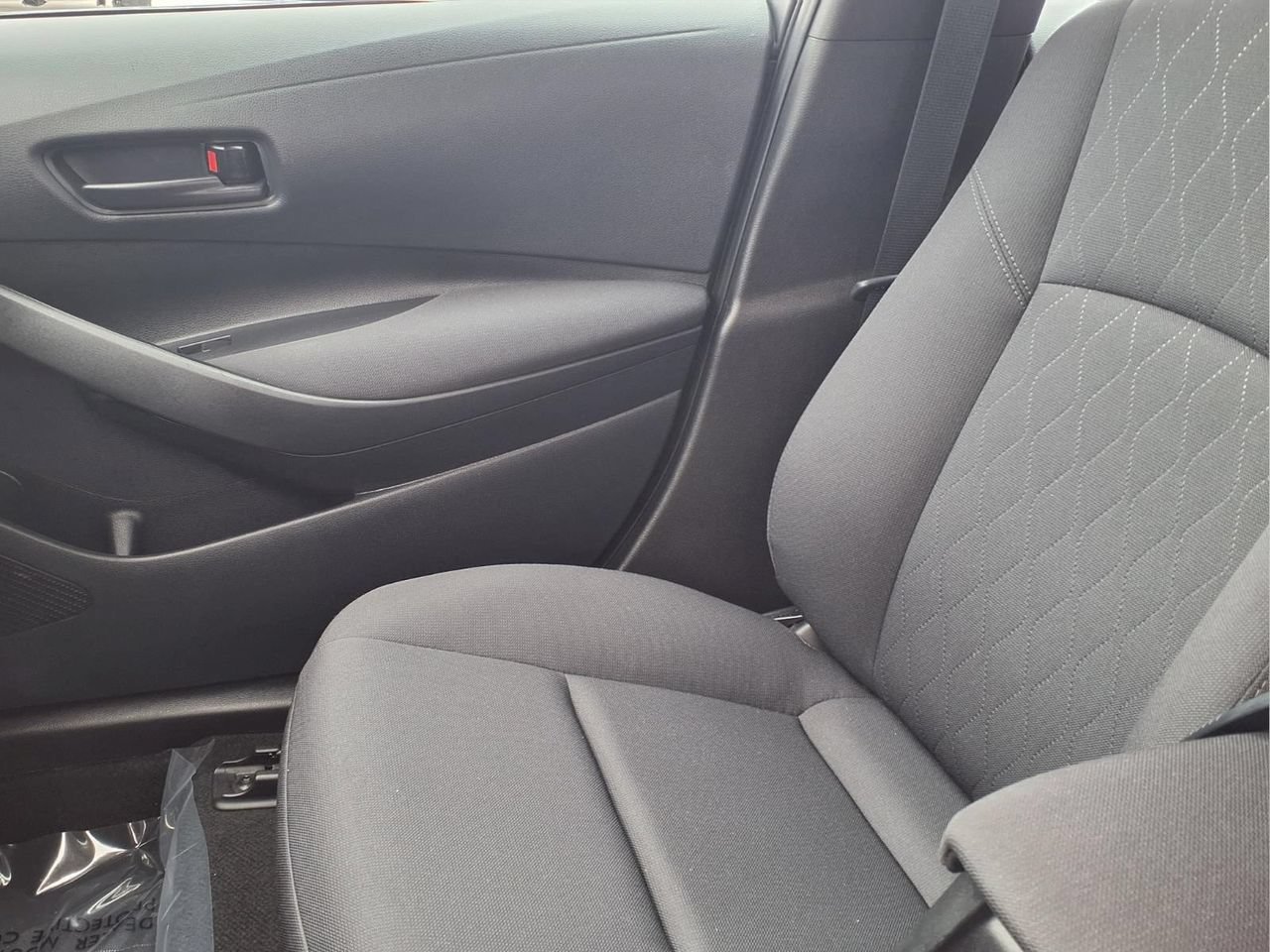 Used 2024 Toyota Corolla LE FWD image 13
