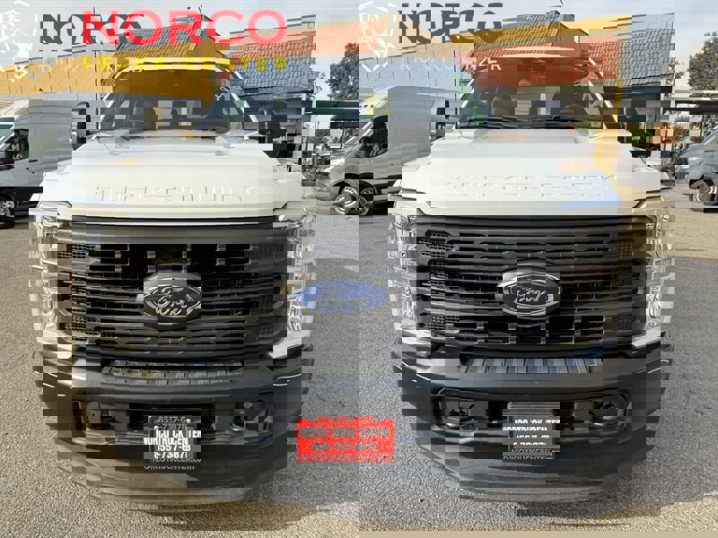 Used 2023 Ford F250 XL image 3