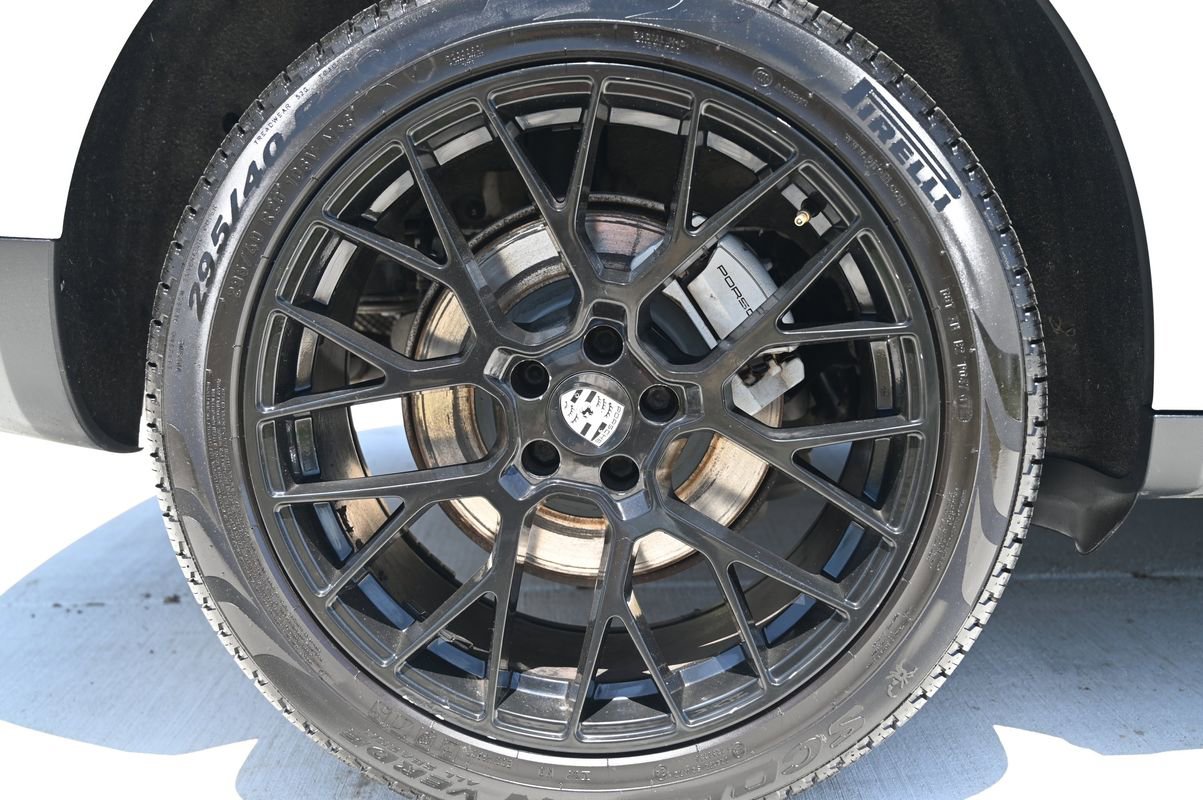 Used 2018 Porsche Macan S image 51