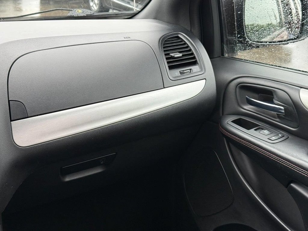 Used 2020 Dodge Grand Caravan GT FWD image 13