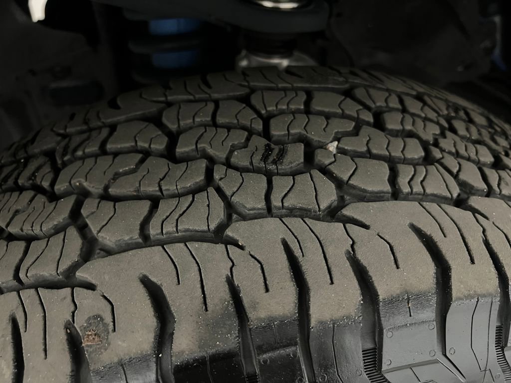 Used 2024 Toyota Tacoma TRD Off-Road image 28