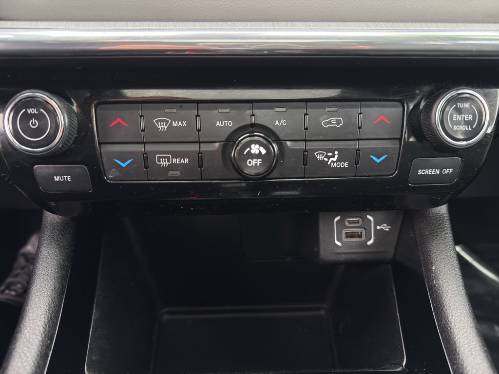 Used 2023 Jeep Compass Limited w/ Elite Group AWD/4WD image 24