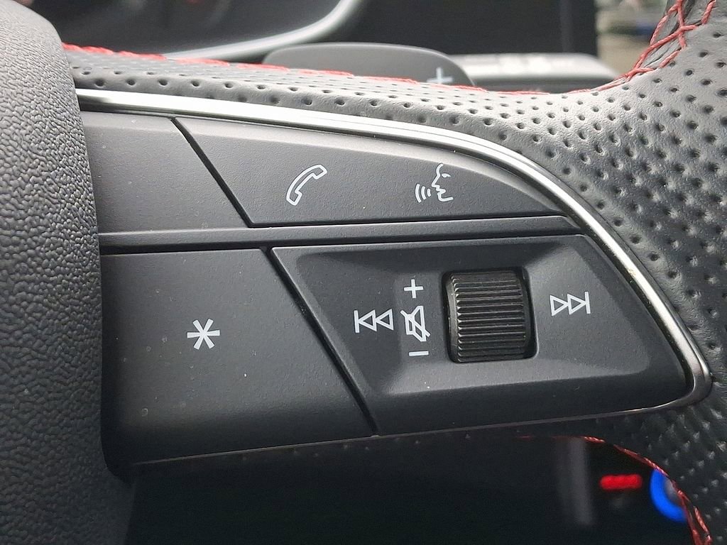 Certified 2025 Audi Q3 2.0T Premium Plus w/ Premium Plus Package image 23