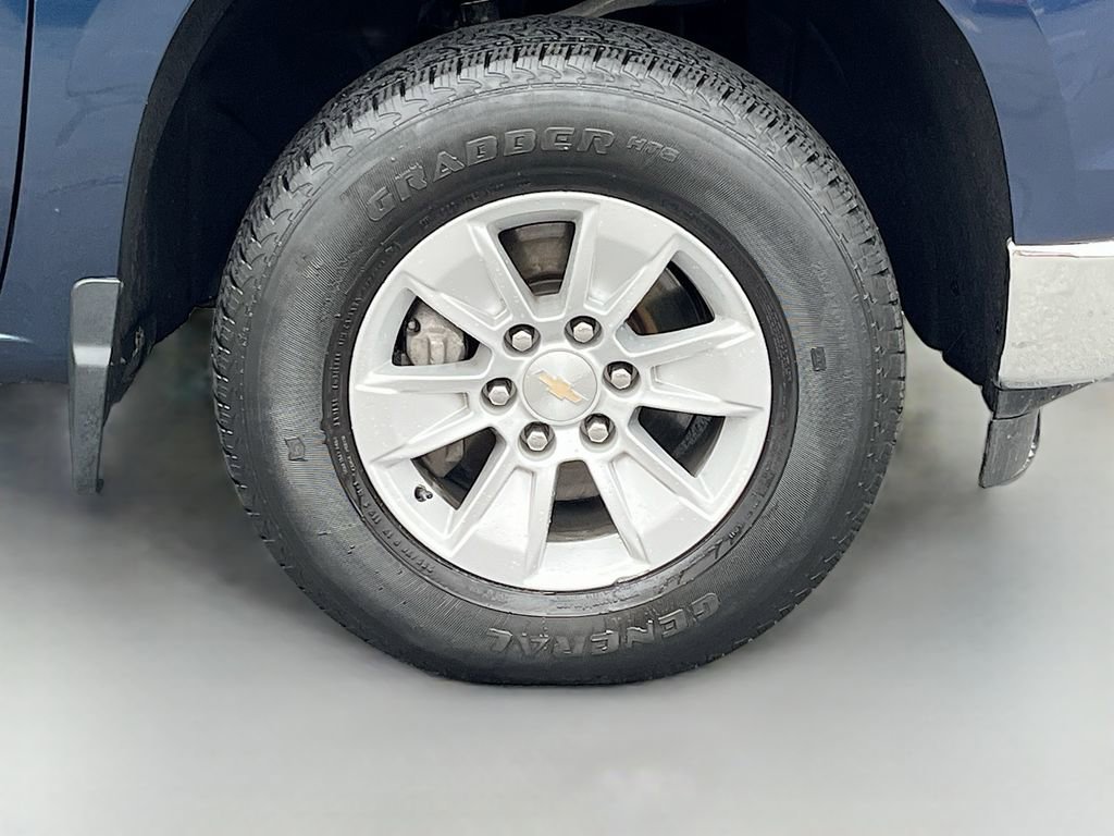 Used 2022 Chevrolet Silverado 1500 LT AWD/4WD image 31