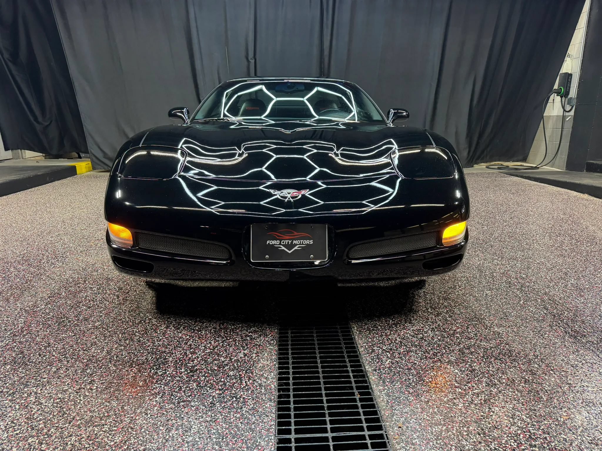 Used 2003 Chevrolet Corvette Z06 w/ Memory Package, 3 Drivers RWD image 3