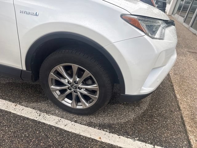 Used 2016 Toyota RAV4 Limited AWD/4WD image 3