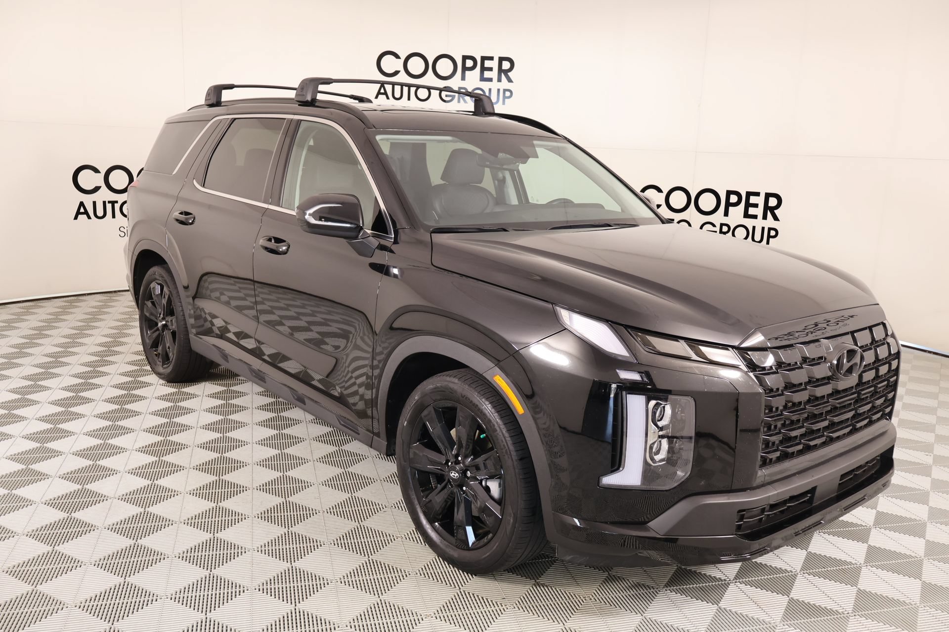 Used 2024 Hyundai Palisade XRT FWD image 1