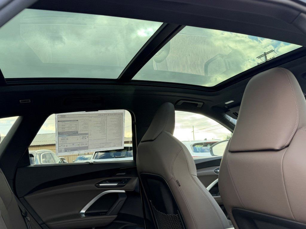 New 2025 Audi Q5 2.0T Premium Plus image 14