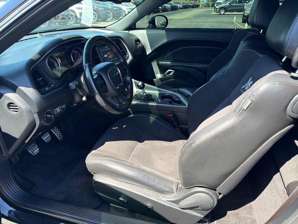Used 2018 Dodge Challenger R/T Scat Pack RWD image 3