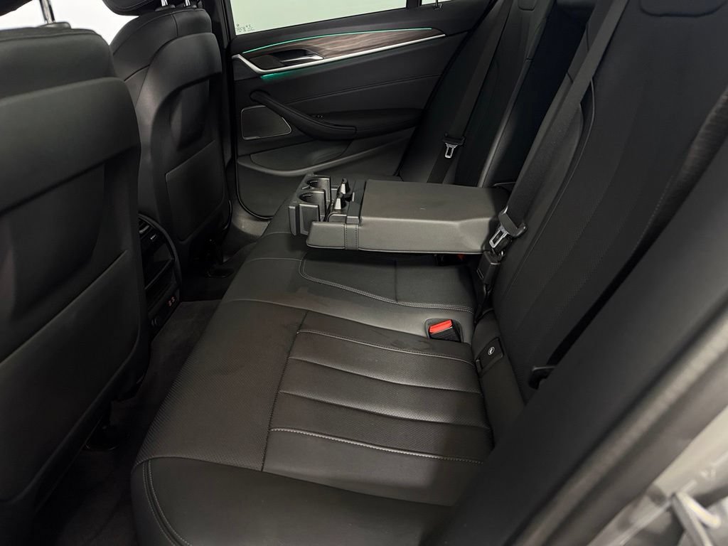 Used 2021 BMW 540i w/ M Sport Package RWD image 26