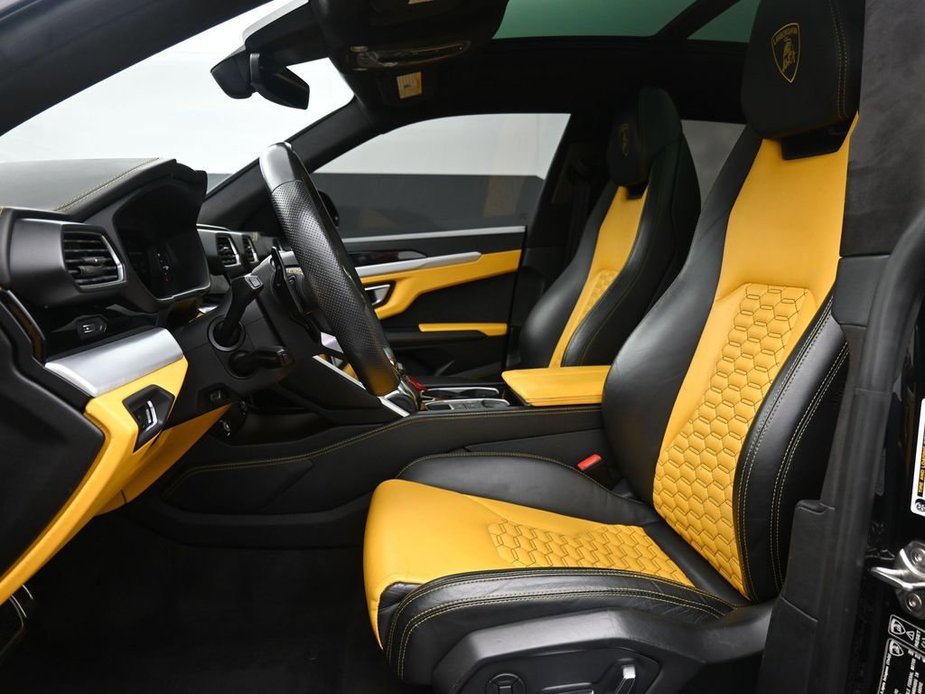 Used 2021 Lamborghini Urus image 10