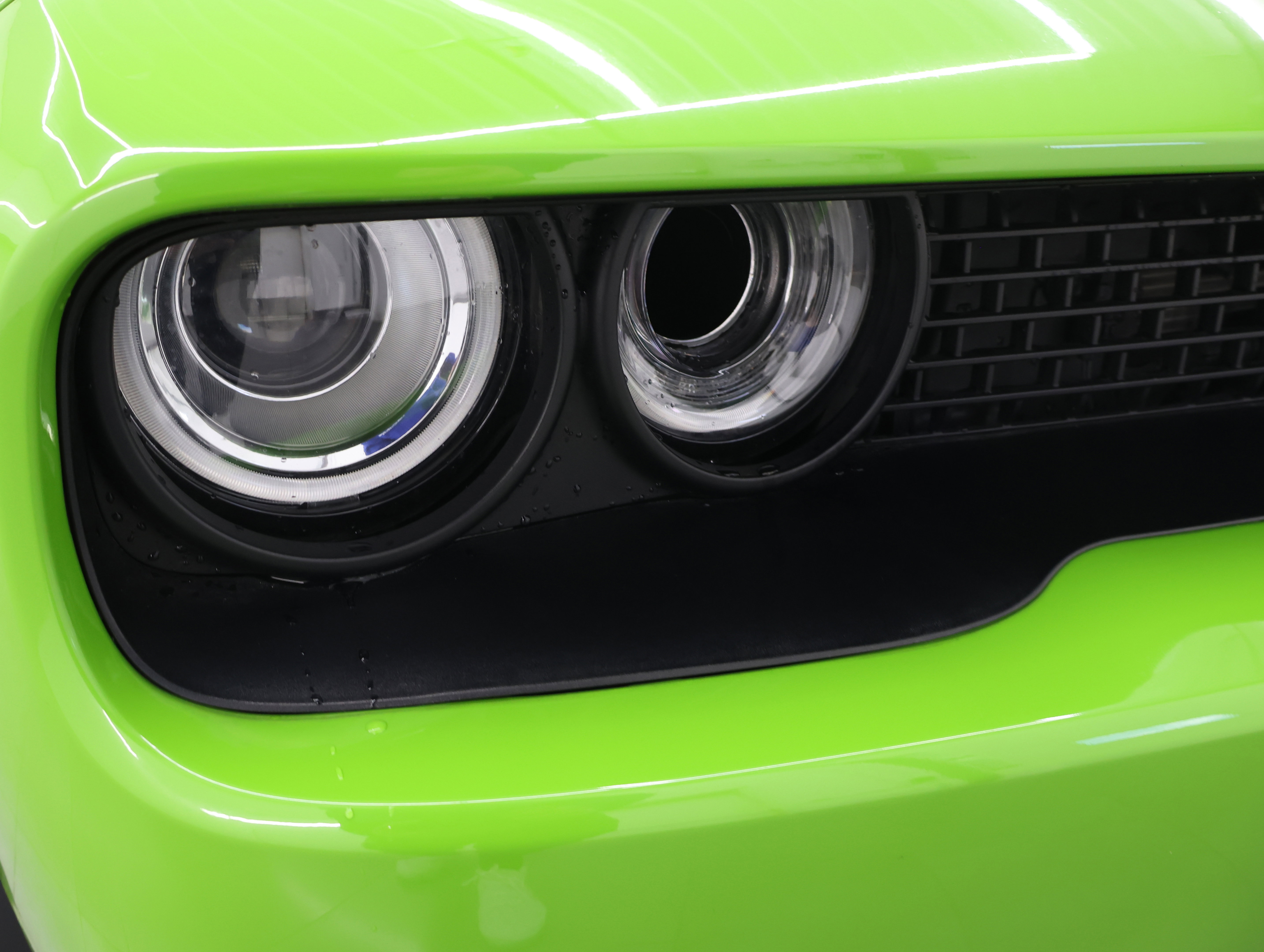 Used 2017 Dodge Challenger SRT Hellcat RWD image 23
