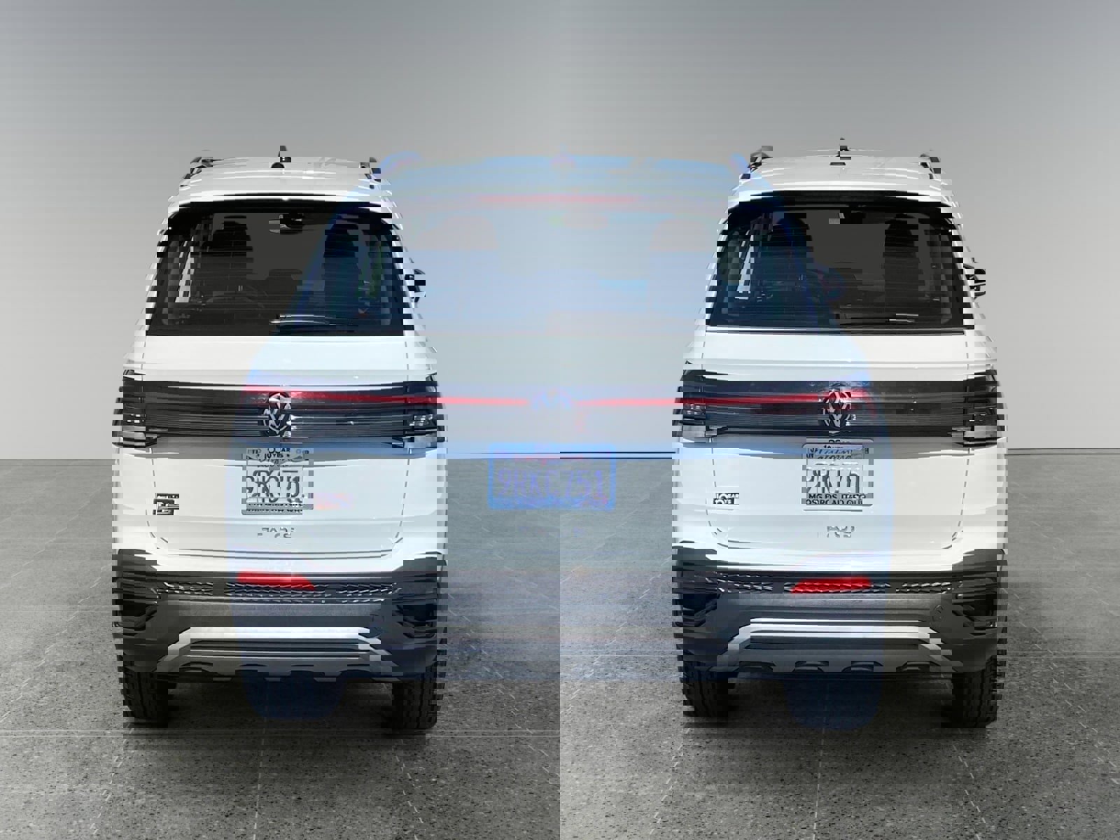 Used 2025 Volkswagen Taos S FWD image 4